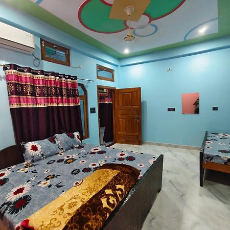 Chandrika Palace 500 Meter From Ayodhya Railway And Ram Mandir Kültér fotó