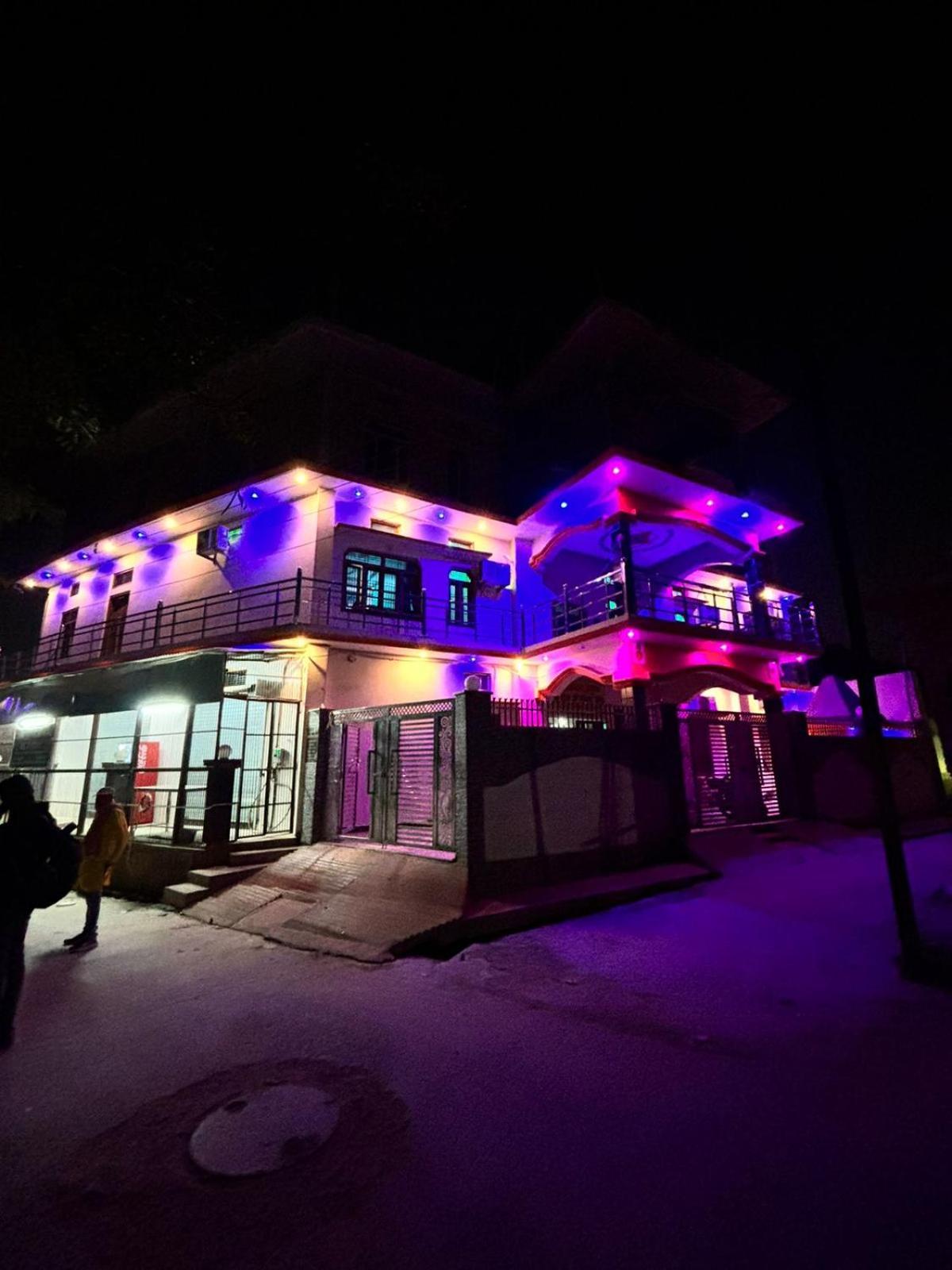 Chandrika Palace 500 Meter From Ayodhya Railway And Ram Mandir Kültér fotó