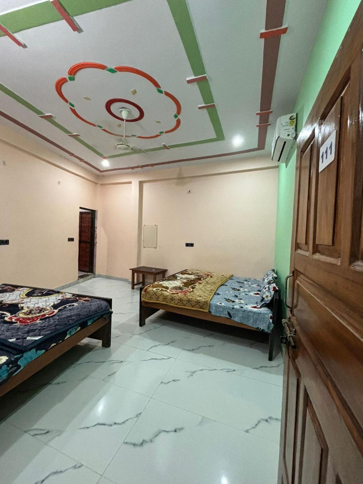 Chandrika Palace 500 Meter From Ayodhya Railway And Ram Mandir Kültér fotó